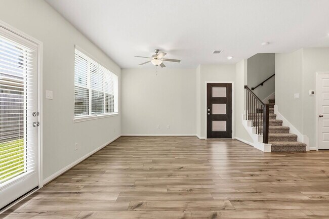 Building Photo - 1516 Lakeline Oak Dr