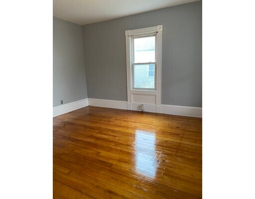 Building Photo - 10-12 Bourne St