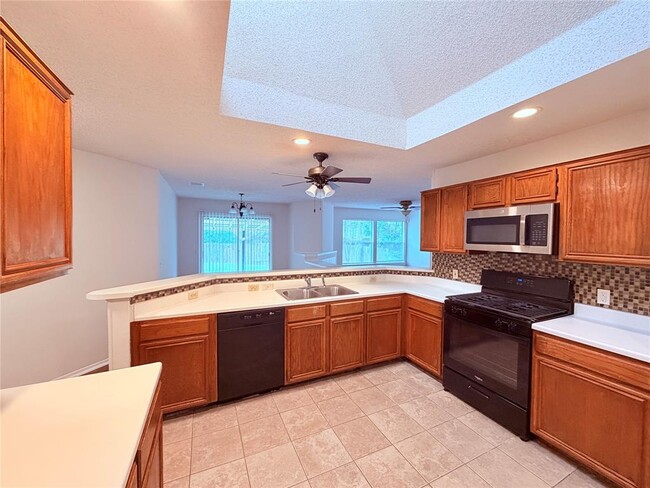 Building Photo - 16924 Cactus Blossom Dr