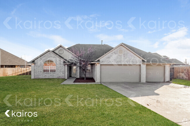 Building Photo - 1443 W Diamond Way