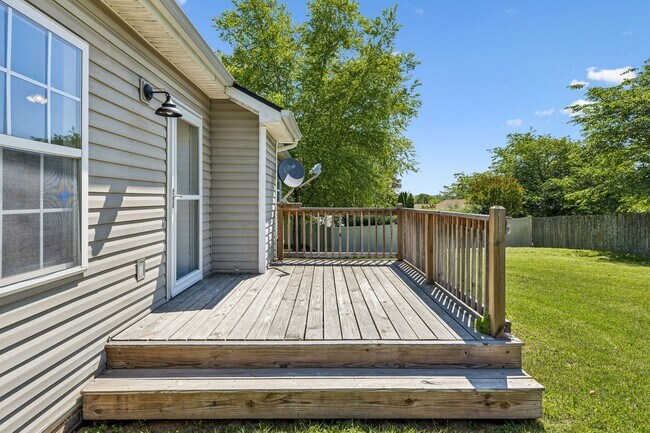Building Photo - 2601 Danbury Cir
