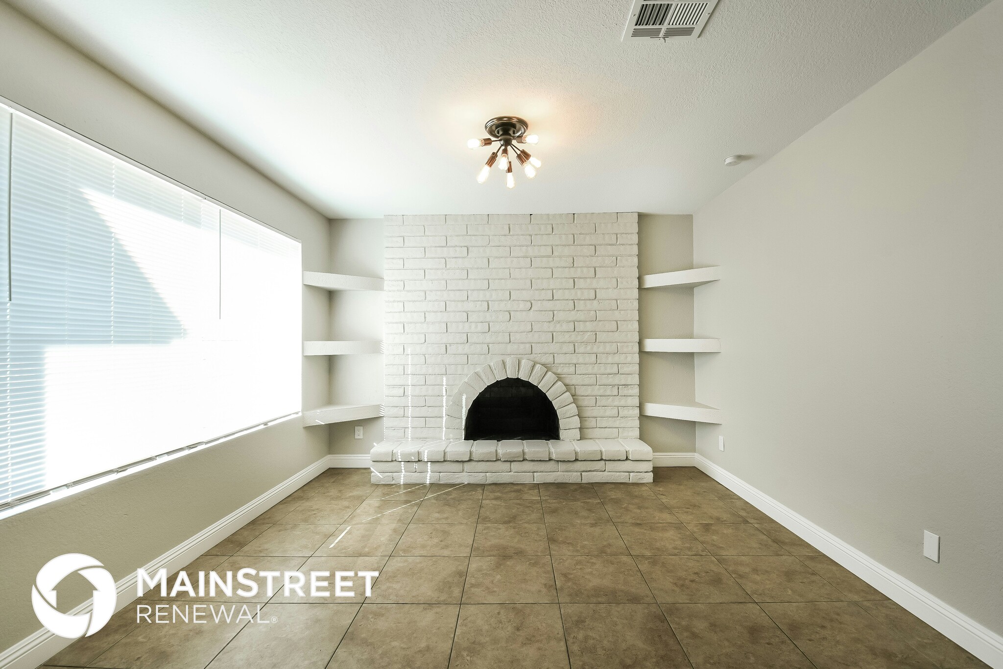 Building Photo - 1522 W Wahalla Ln