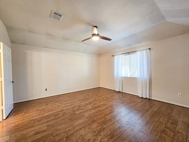 Building Photo - 12230 Cypress Shores Dr