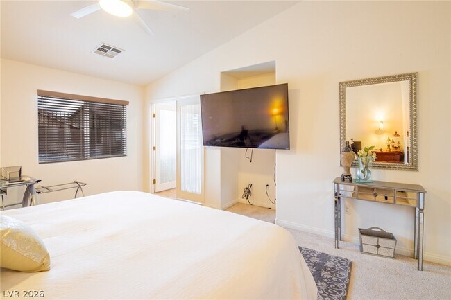 Building Photo - 10916 Bandol Pl