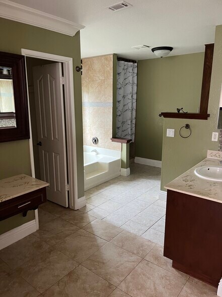 Building Photo - 19260 Santa Rosa Mine Rd