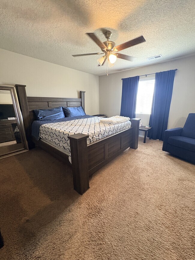 Building Photo - 9332 Warm Stone St