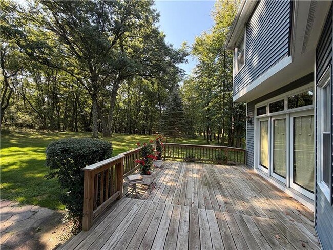 Building Photo - 116 Sturbridge Ln