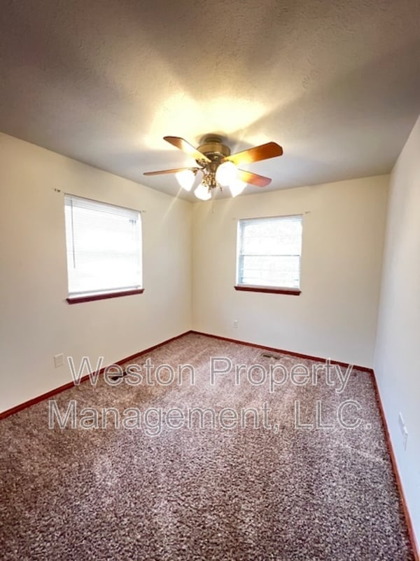 Building Photo - 1636 N Ann Arbor Ave