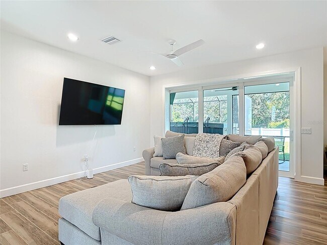 Building Photo - 26 Medalist Way