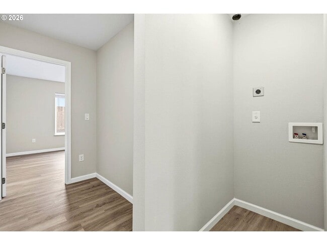 Building Photo - 610 N Earl St