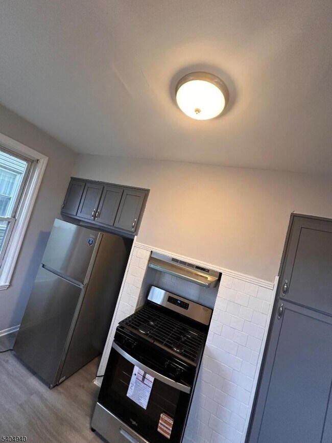 Building Photo - 956 Lafayette St