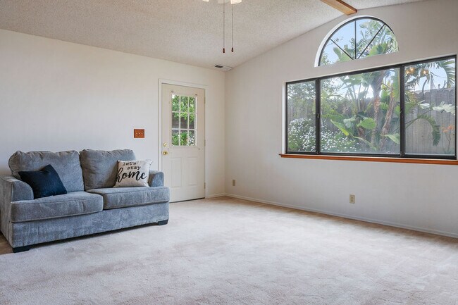 Building Photo - 288 Altair Ave
