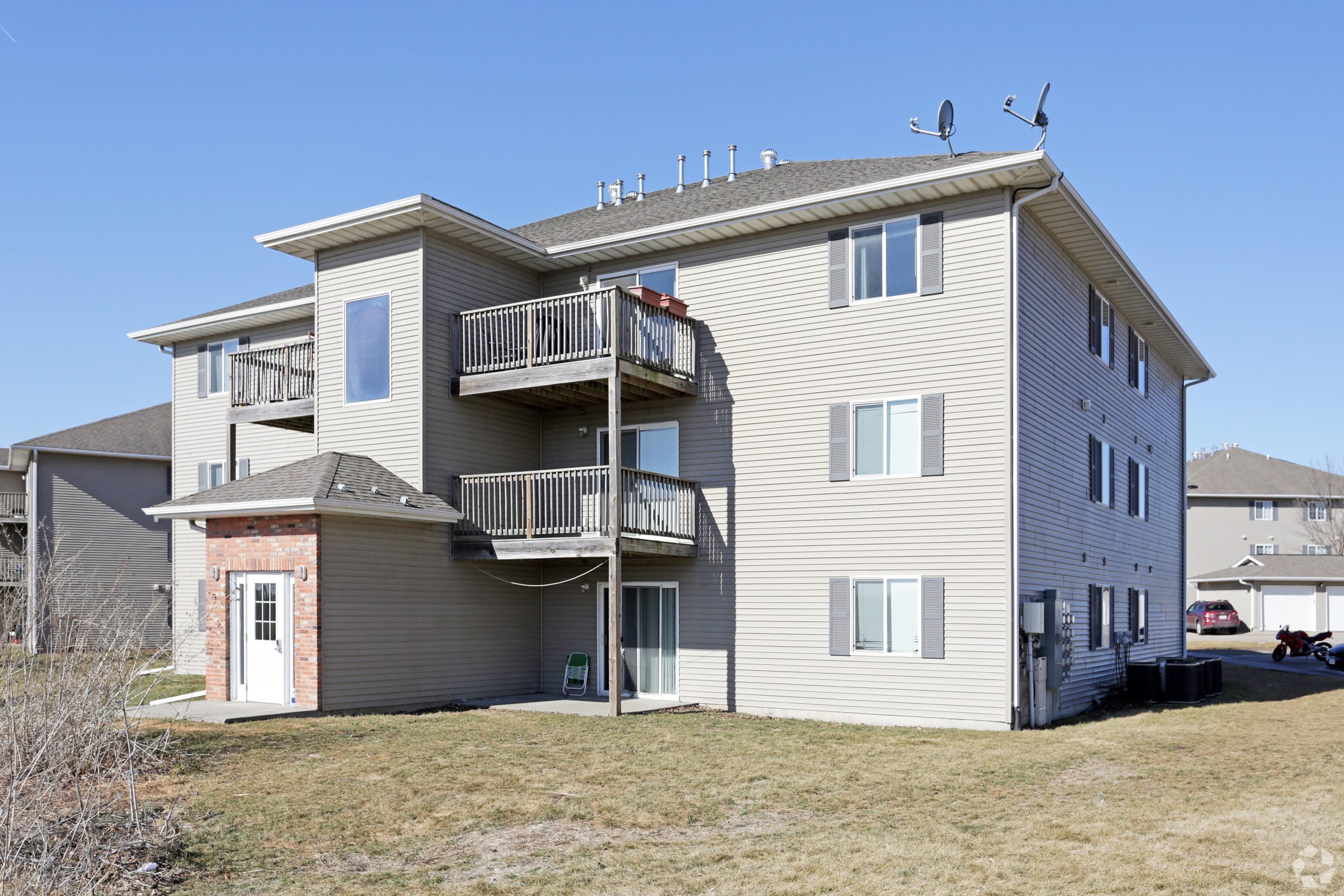 Sycamore Apartments 2037 Kountry Ln SE Iowa City IA 52240 Apartment