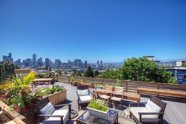 Building Photo - Vertigo Condominiums ~ Capitol Hill