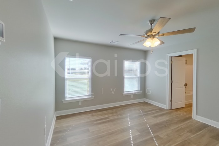 Building Photo - 18817 Seabiscuit Ln