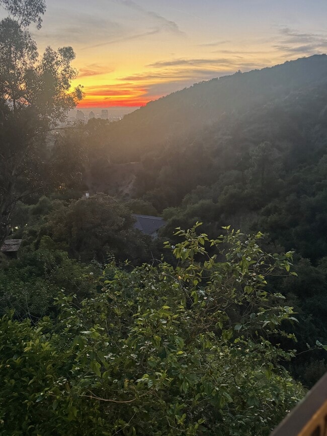 Building Photo - 2303 Pennerton Dr