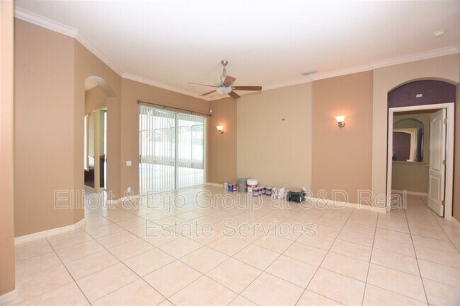 Building Photo - 2218 Longleaf Cir