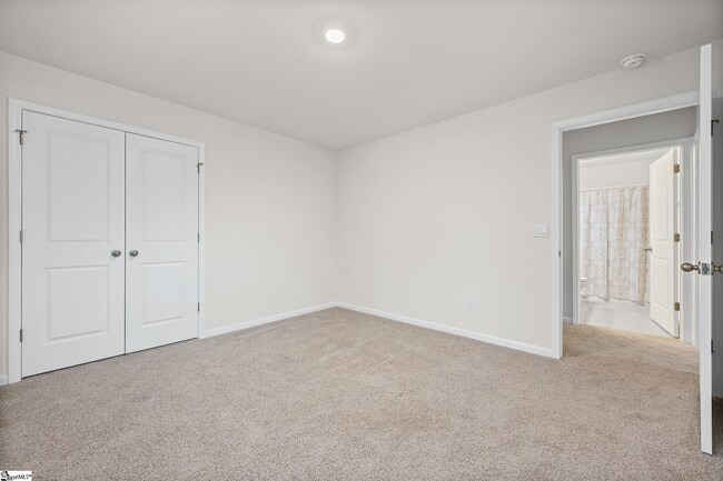 Building Photo - 218 Reynard Trl