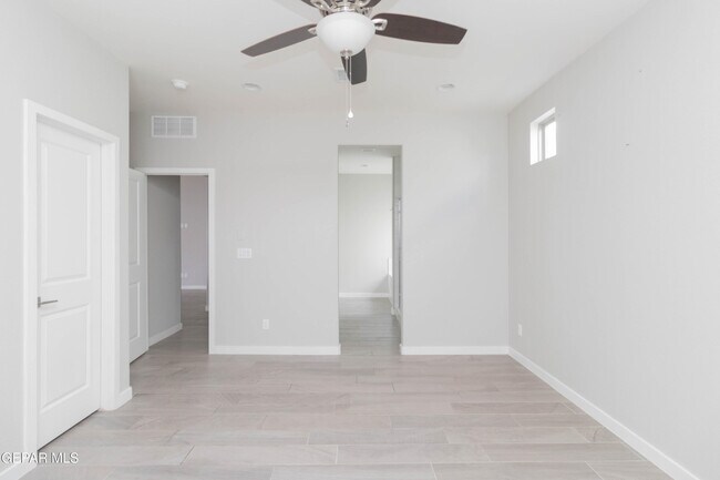 Building Photo - 10608 Hidden Palm Pl