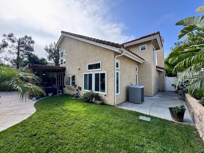 Building Photo - 5 bedroom South Temecula home with a Pool ...
