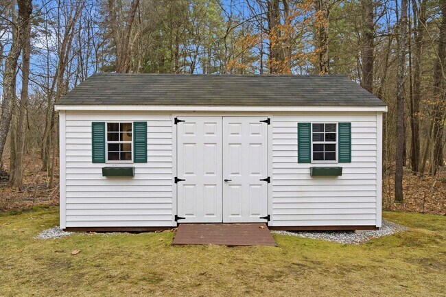 Building Photo - 32 Edinburgh Dr