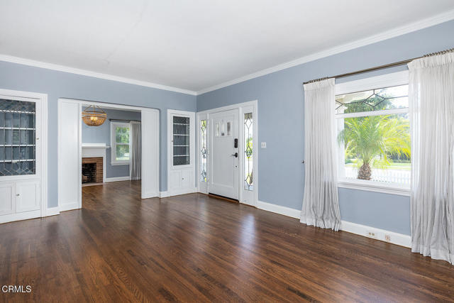 Building Photo - 1469 Las Lunas St