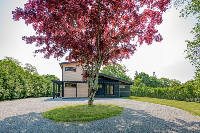 Building Photo - 22 St Mary's Rd