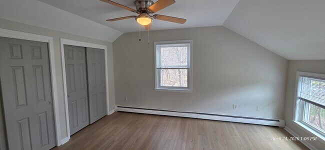 Building Photo - 15 Bonnie Ln