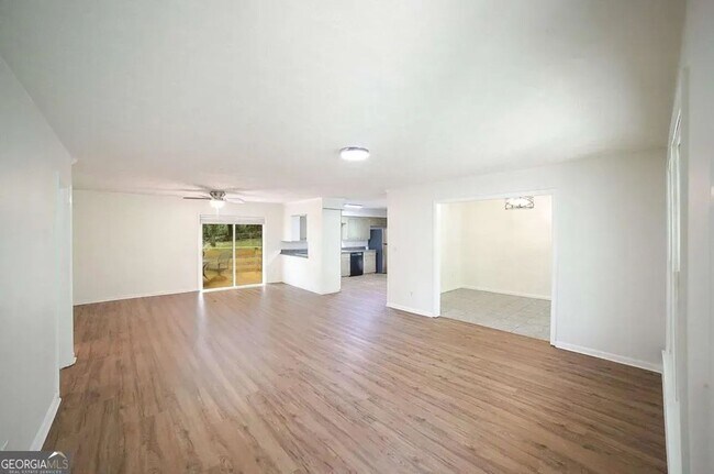 Building Photo - 325 Segrest Cir