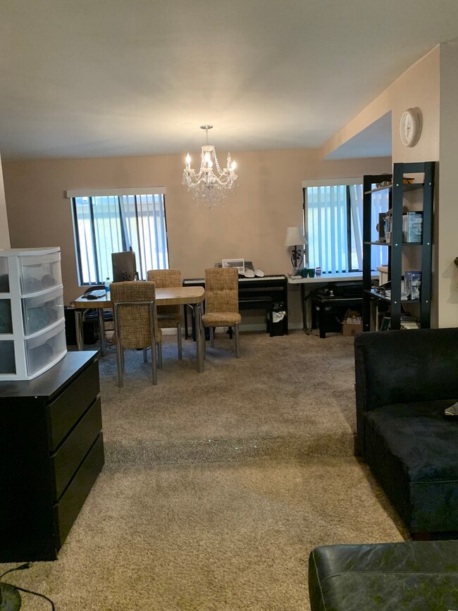 Building Photo - 4219 Walnut Grove Ave