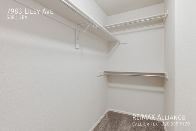 Building Photo - 7983 Liley Ave