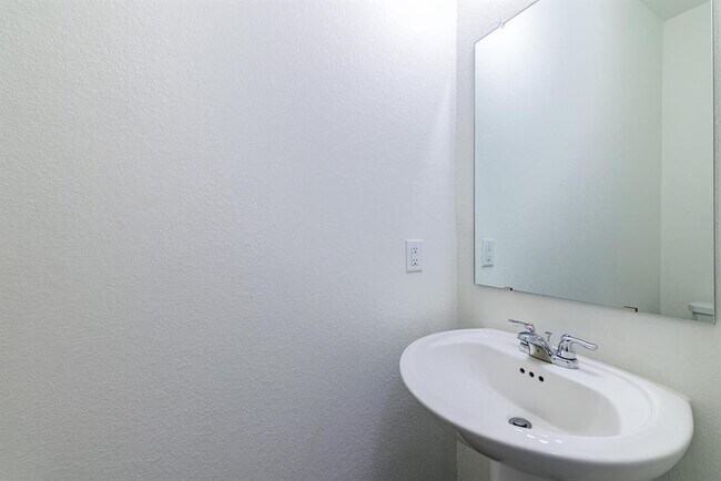 Building Photo - 149 Wind Flower Ln