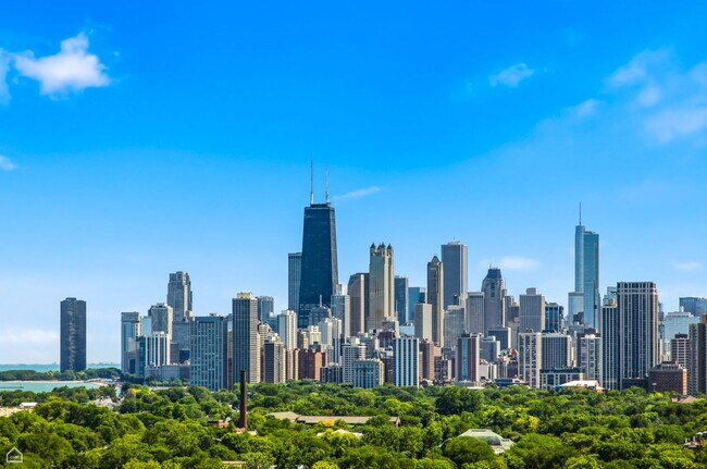 Building Photo - 330 W Diversey Pkwy