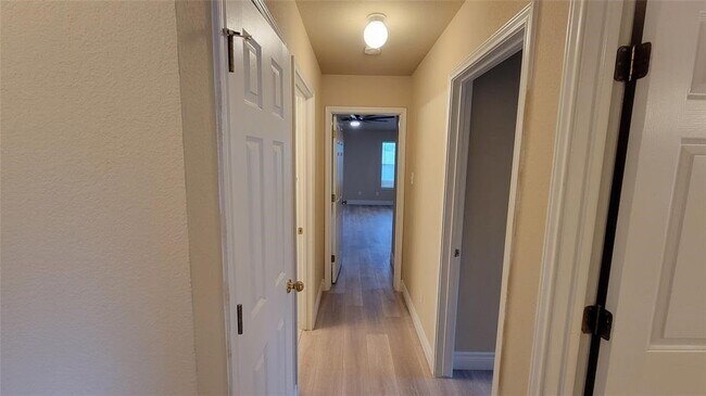 Building Photo - 339 Marquitos Dr
