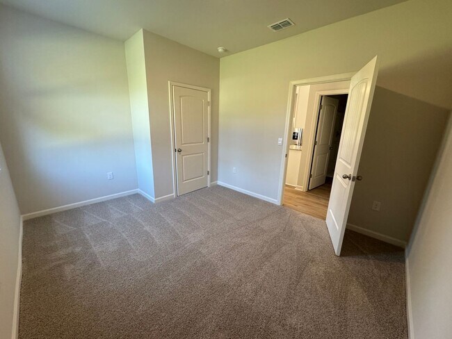 Building Photo - Brand New 5/3 House in Armuchee- $2,295