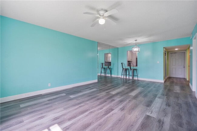 Building Photo - 2430 SW 81st Ave