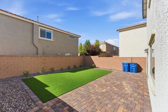 Building Photo - Three-Bedroom House For Rent!