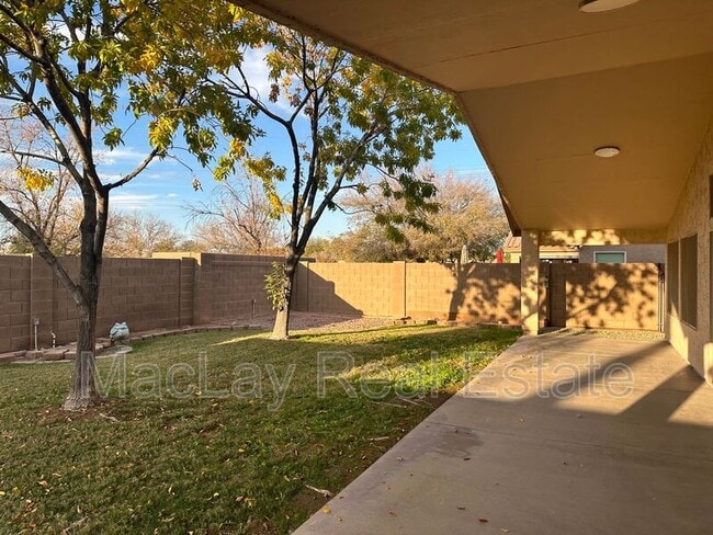 Building Photo - 334 N Duffy Way