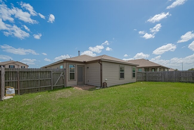 Building Photo - 20726 Westfield Grove Pl