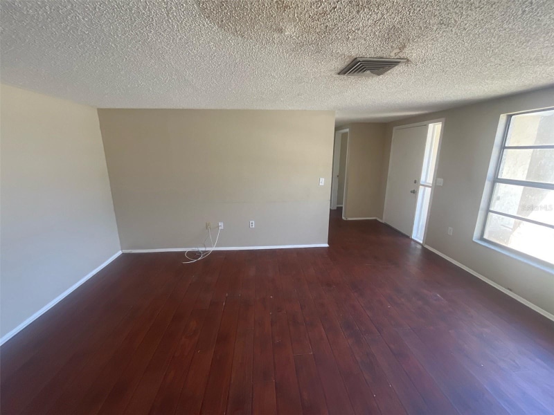 Building Photo - 6646 Albemarle Pkwy