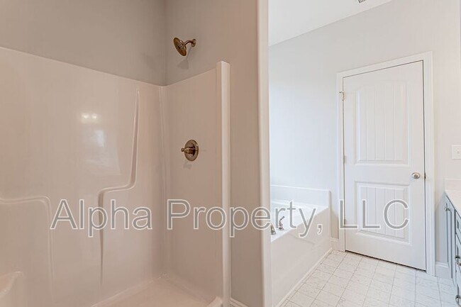 Building Photo - 73 Tannery Dr