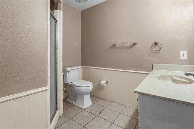 Building Photo - 2425 Lakeview Cir