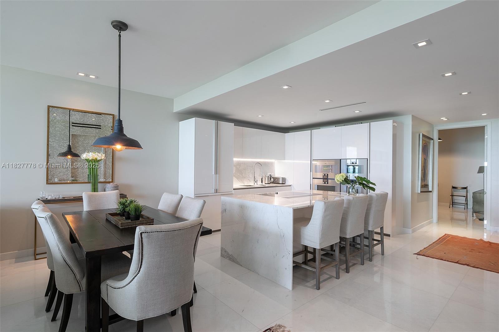 Building Photo - 10201 Collins Ave