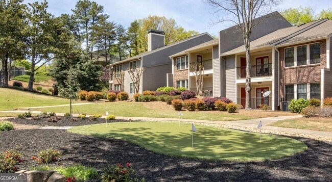 Building Photo - 100 Pinhurst Dr