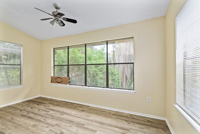 Building Photo - 225 S Tropical Trl