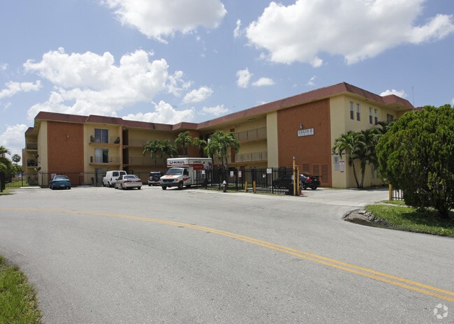 Celta Apartments II - 1871 W 62nd St