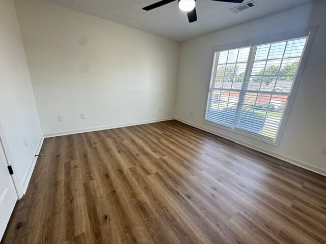 Building Photo - 2208 Summerwind Dr