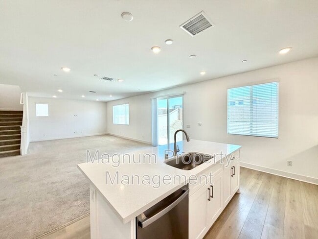 Building Photo - 34390 Coconut Cir