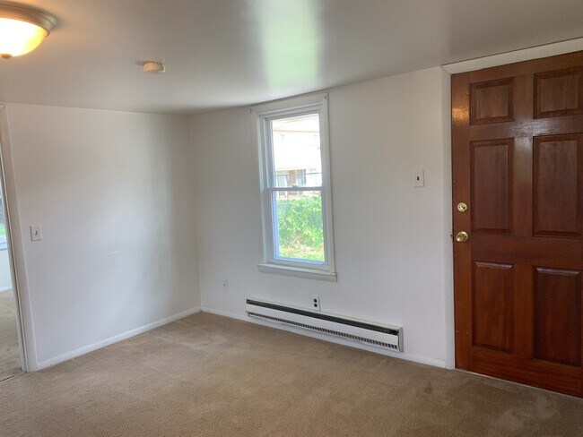Building Photo - East Prospect Borough-2 bedroom 1 Floor Cottage