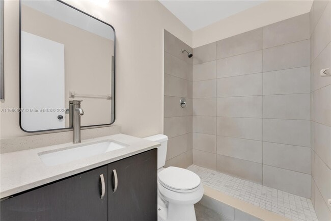 Building Photo - 10073 SW 117th Ct